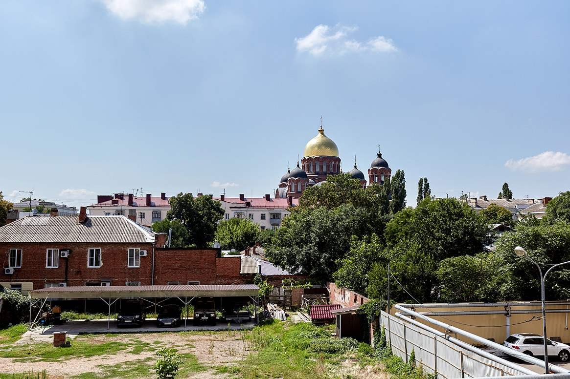 Продажа административное торгово офисное здание, коммерческий особняк в центре Краснодара, Купить коммерческое здание в Краснодаре, Продаются офисно торговые здания в Краснодаре