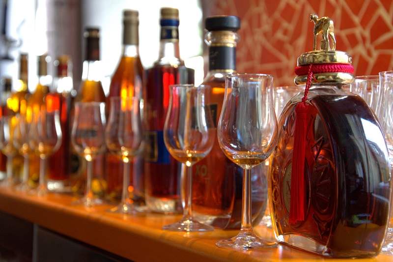 Продажа коньячных заводов в Краснодарском крае, производство коньяка, выпуск коньячной продукции, коньяк, бренди, напитки на коньяке, Купить действующий коньячный завод в Краснодарском крае, коньячные заводы Краснодарского края