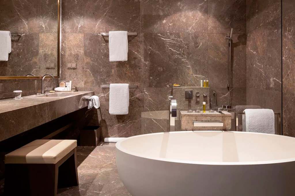 ЗАБРОНИРОВАТЬ АПАРТАМЕНТЫ ЛЮКС КЛАССА HYATT REGENCY SOCHI У САМОГО МОРЯ В KARAT APARTAMENTS СОЧИ, ВИДОВЫЕ АПАРТАМЕНТЫ ДЛЯ ОТПУСКА, БИЗНЕСА В СОЧИ