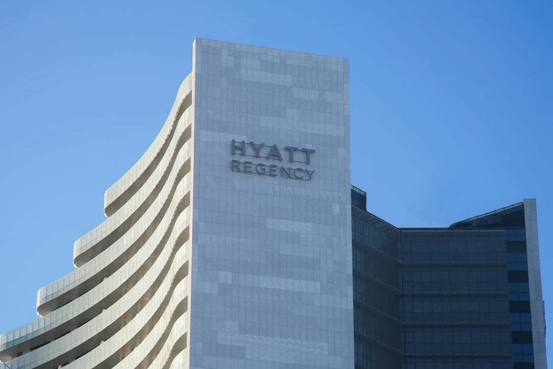 ,   KARAT APARTAMENTS SOCHI,     HYATT REGENCY SOCHI    KARAT APARTAMENTS ,     HYATT REGENCY 