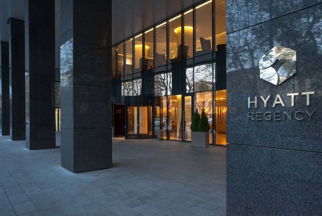 ,   KARAT APARTAMENTS SOCHI,     HYATT REGENCY SOCHI    KARAT APARTAMENTS ,     HYATT REGENCY 