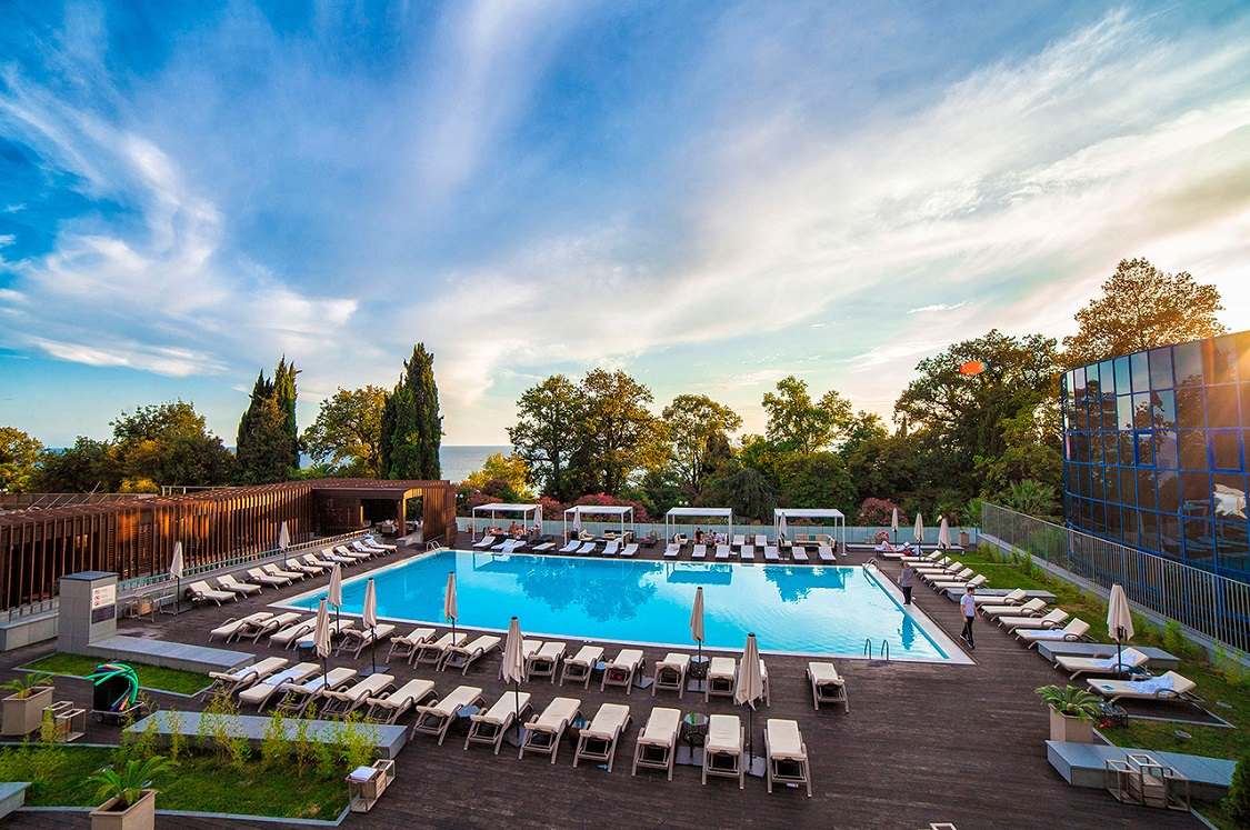 ,   KARAT APARTAMENTS SOCHI,     HYATT REGENCY SOCHI    KARAT APARTAMENTS ,     HYATT REGENCY 