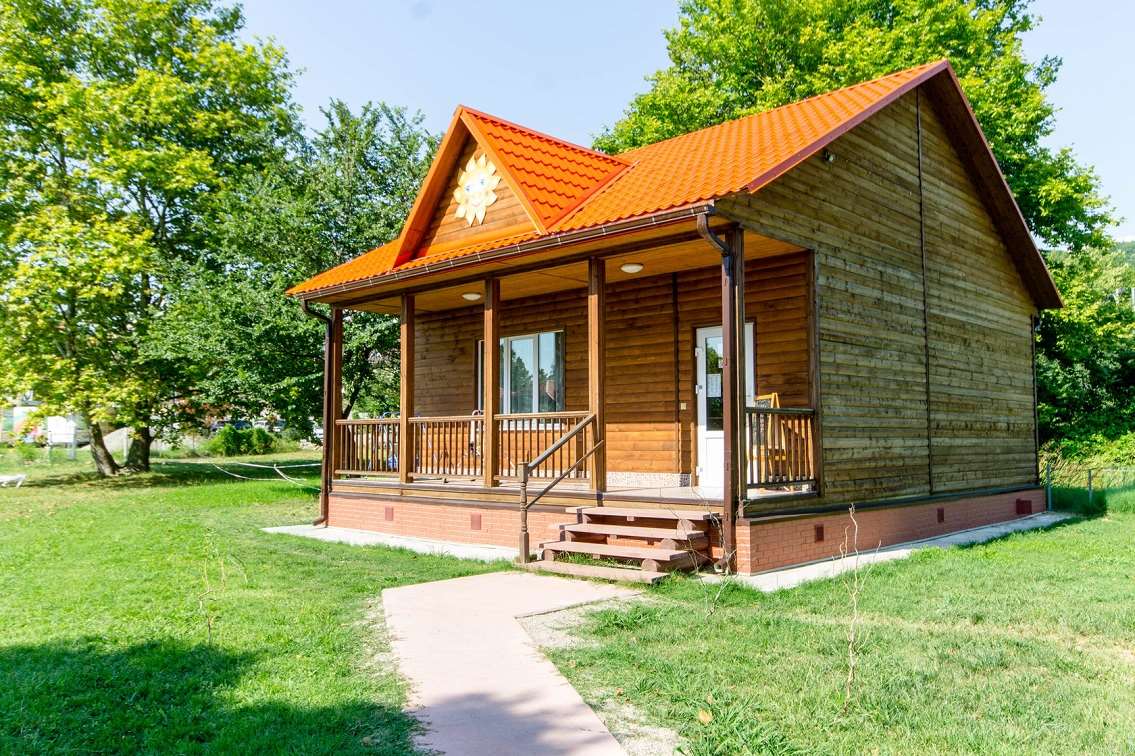 КУПИТЬ БАЗУ ОТДЫХА, ТУРБАЗУ В СОЧИ У МОРЯ, ПРОДАЖА ТУРИСТИЧЕСКИХ КОМПЛЕКСОВ РЯДОМ С МОРЕМ В СОЧИ