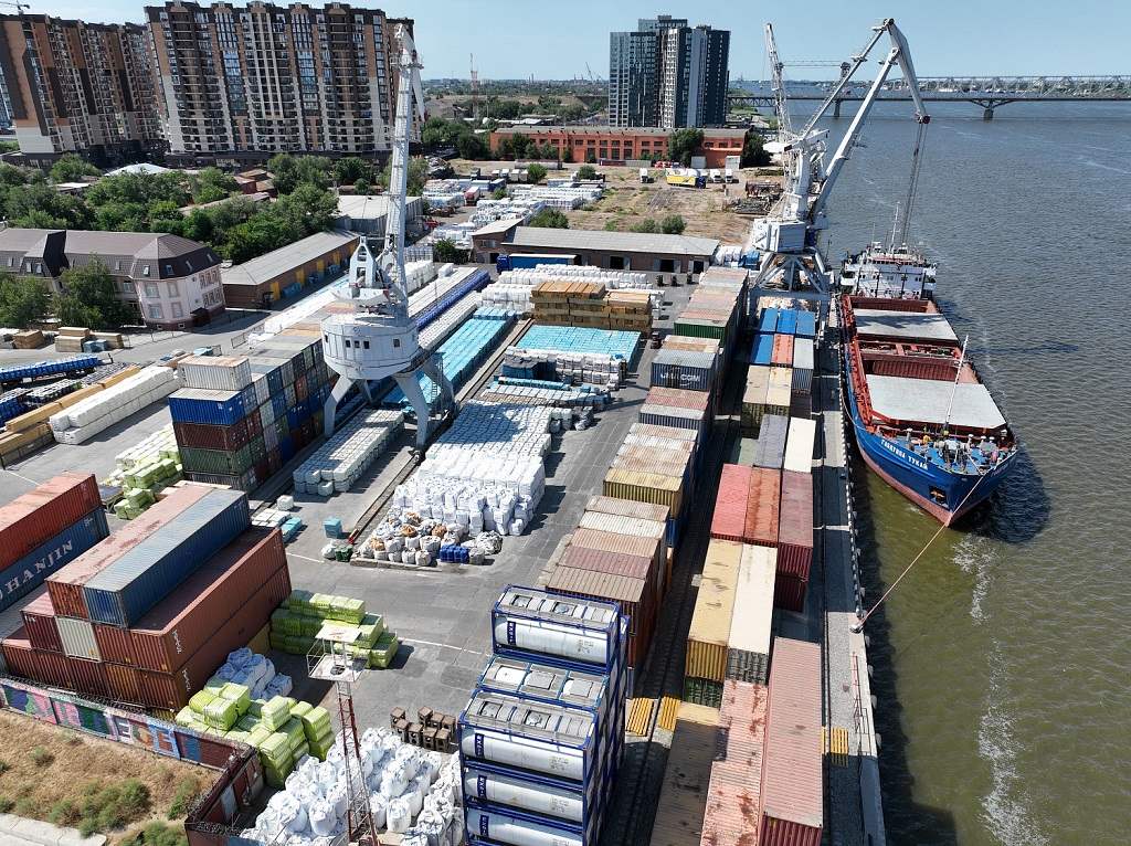 Продажа МОРСКОЙ ПОРТ на Волге г. Астрахань, купить Астраханский порт на Волге, продаются портовые территории, морские причальные стенки в Астрахани, купить бизнес действующий порт на Волге, Астрахань