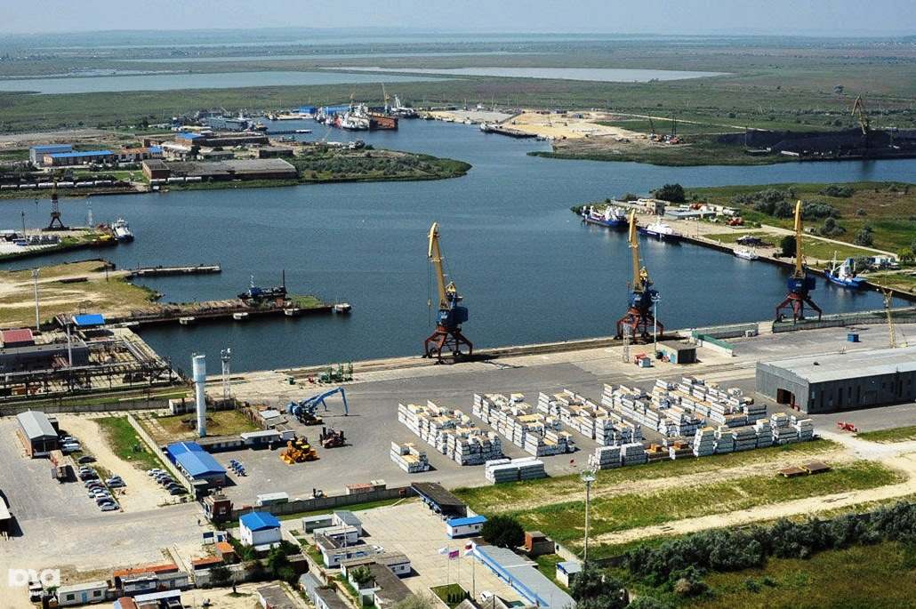 СТРОИТЕЛЬСТВО МОРСКИХ ТЕРМИНАЛОВ В ПОРТАХ ЧЕРНОГО, АЗОВСКОГО МОРЯ, Строительство многофункционального терминала для приема, отправки супучих, накатных грузов, Строительство терминала по производству СПГ на Черном, Азовском море